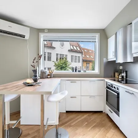 Super With Balcony 公寓 *